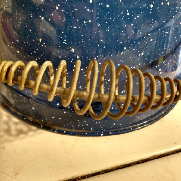 Rustic Blue & White Speckled Enamelware Graniteware Tea Pot Kettle - Picture 4 of 11